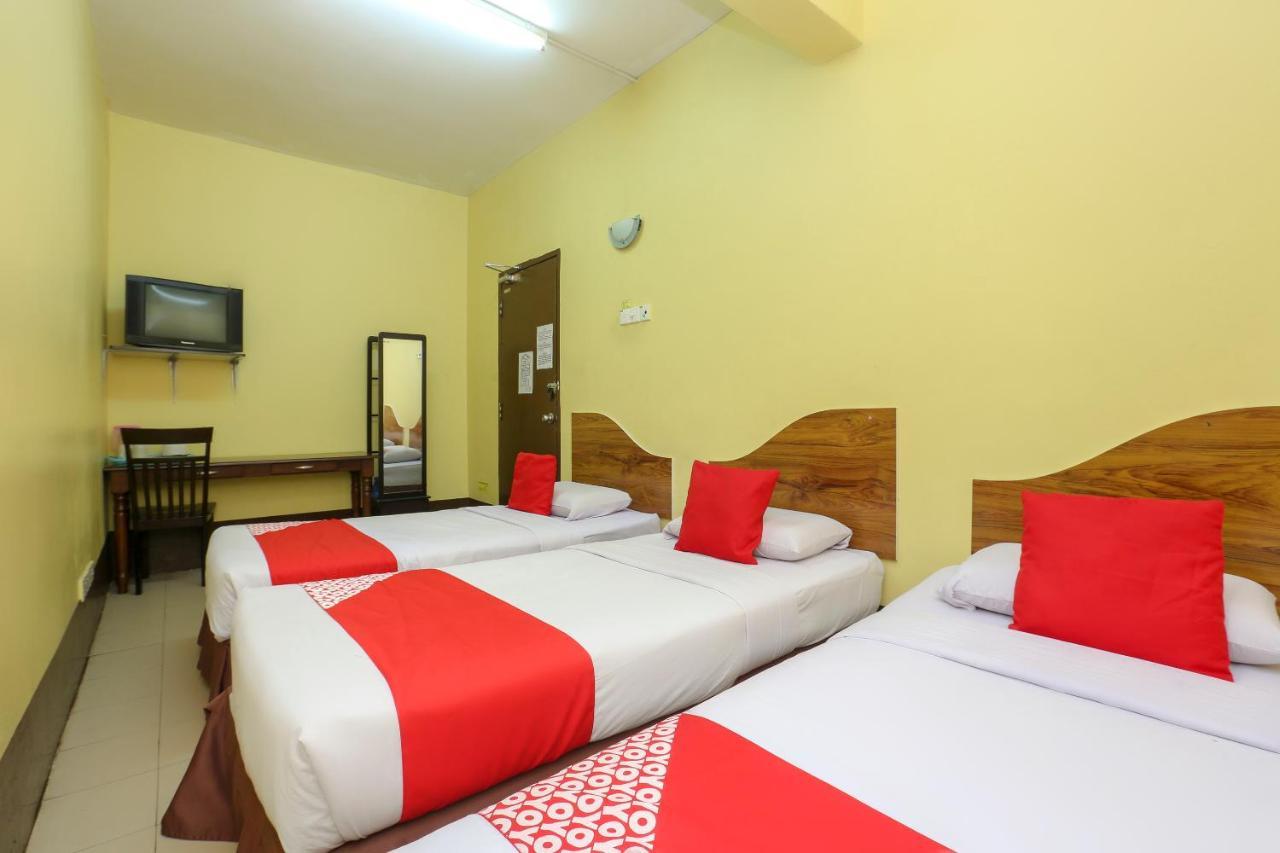 Oyo 90162 Aj Hotel Kuala Berang Dış mekan fotoğraf